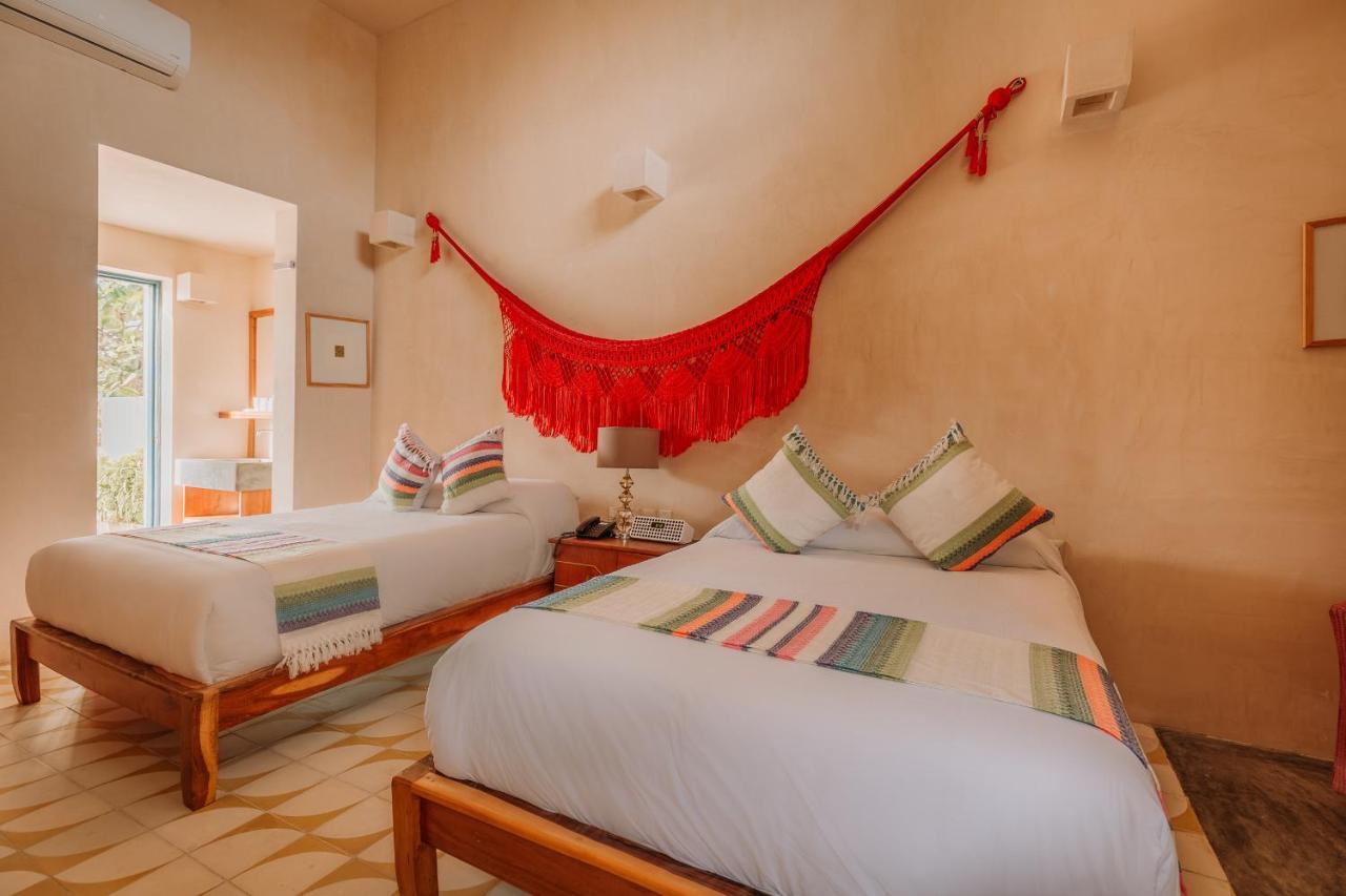 Hotel Waye Valladolid  Bagian luar foto