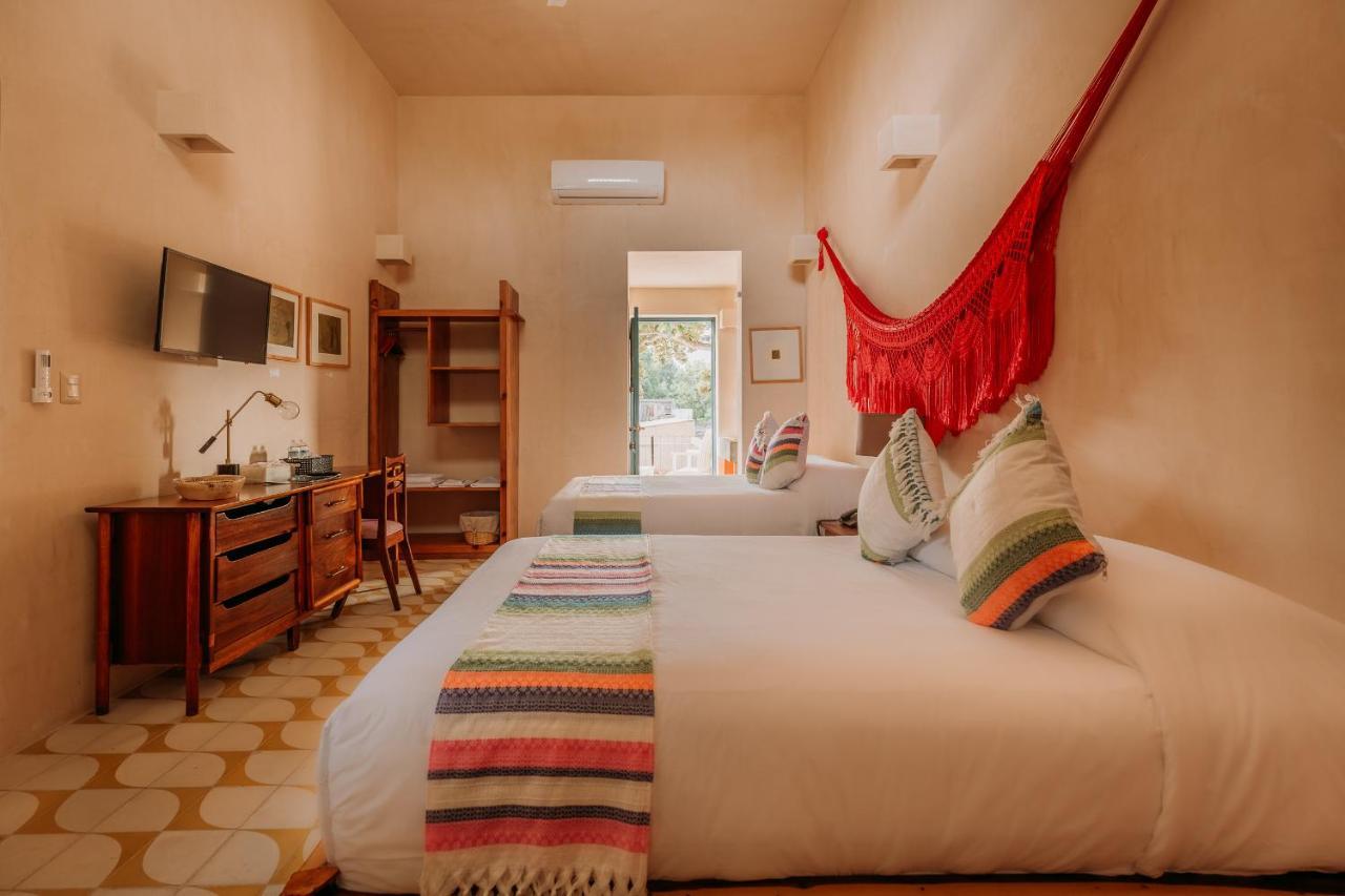Hotel Waye Valladolid  Bagian luar foto