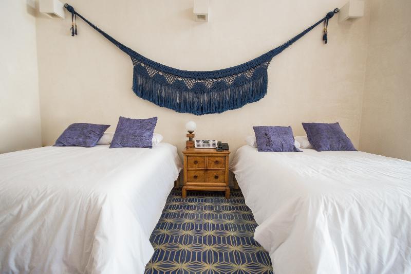 Hotel Waye Valladolid  Bagian luar foto